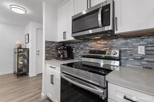 2219 14th Ave W, Seattle, WA 98119 - Photo 13