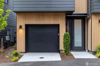 1323 N 185th Street #A, Shoreline, WA 98133 - Photo 3