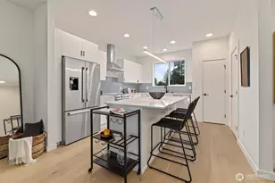 1323 N 185th St, Shoreline, WA 98133 - Photo 21