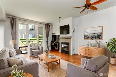 1840 25th Avenue NE #204, Issaquah, WA 98029 - Photo 7