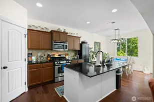 2525 189th St Ct E, Tacoma, WA 98445 - Photo 11