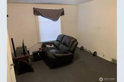 2515 Oakes Ave, Everett, WA 98201 - Photo 9