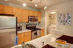 9805 Avondale Rd NE, Redmond, WA 98052 - Photo 5