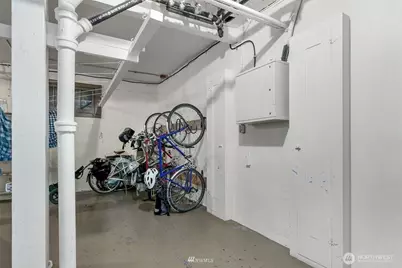 1605 E Olive Street #307, Seattle, WA 98122 - Photo 19