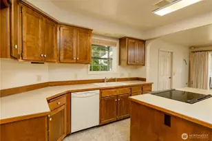 518 S Liberty Street Ct, Port Angeles, WA 98362 - Photo 7