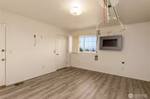 518 S Liberty Street Ct, Port Angeles, WA 98362 - Photo 33