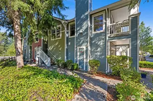 10500 NE 221st Ln, Redmond, WA 98053 - Photo 3