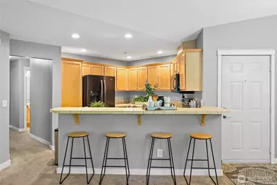 10500 NE 221st Lane #202, Redmond, WA 98053 - Photo 17