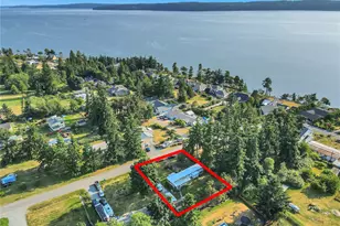 864 Saratoga Way, Camano Island, WA 98282 - Photo 5