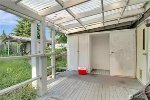 864 Saratoga Way, Camano Island, WA 98282 - Photo 23