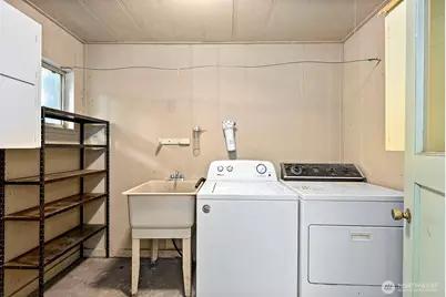 8813 Old Highway 99 SE, Tumwater, WA 98501 - Photo 17