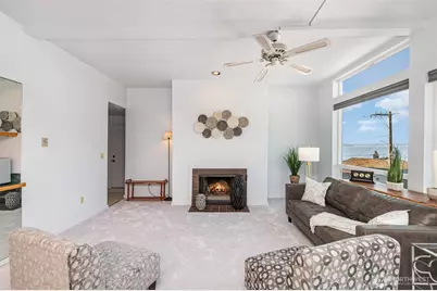 4004 Beach Drive SW #302, Seattle, WA 98116 - Photo 5