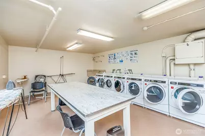 1800 Taylor Avenue N #305, Seattle, WA 98109 - Photo 23