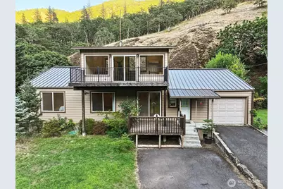 850 Highway 142, Lyle, WA 98635 - Photo 1