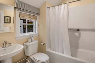 1617 Federal Ave E, Seattle, WA 98102 - Photo 31