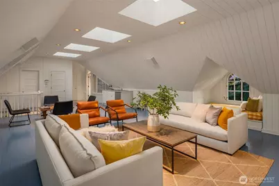 1617 Federal Avenue E, Seattle, WA 98102 - Photo 23