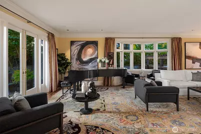 1617 Federal Avenue E, Seattle, WA 98102 - Photo 5