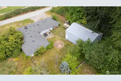 5735 NE 8th Street, Renton, WA 98059 - Photo 3