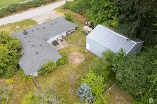 5735 NE 8th St, Renton, WA 98059 - Photo 3