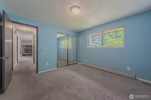 5735 NE 8th St, Renton, WA 98059 - Photo 23