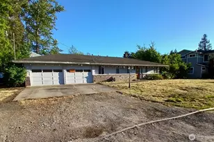 5735 NE 8th St, Renton, WA 98059 - Photo 39