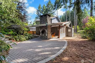 708 3rd St W, Rainier, WA 98576 - Photo 13