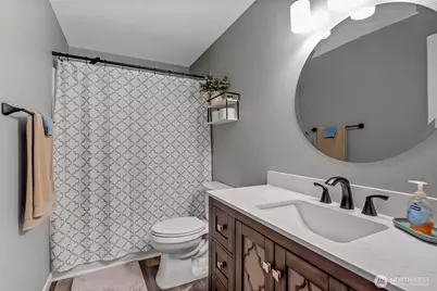 708 3rd Street W, Rainier, WA 98576 - Photo 33