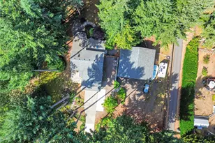 708 3rd St W, Rainier, WA 98576 - Photo 35