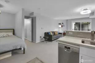 425 Vine St, Seattle, WA 98121 - Photo 9