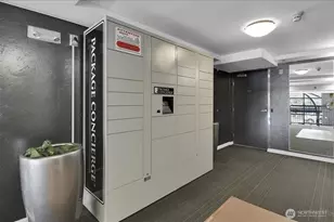 425 Vine St, Seattle, WA 98121 - Photo 15