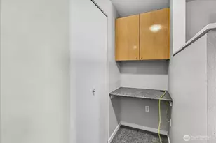 425 Vine St, Seattle, WA 98121 - Photo 7