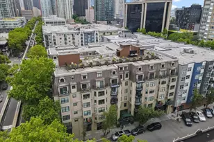 425 Vine St, Seattle, WA 98121 - Photo 19