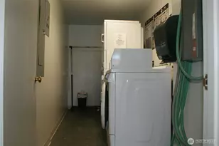 9050 Seward Park Ave S, Seattle, WA 98118 - Photo 35