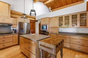 11724 Hummingbird Ln, Anacortes, WA 98221 - Photo 17