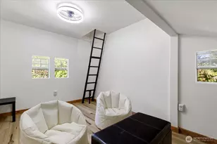 11724 Hummingbird Ln, Anacortes, WA 98221 - Photo 35