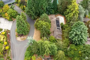 2305 88th Ave NE, Clyde Hill, WA 98004 - Photo 15