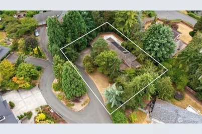 2305 88th Avenue NE, Clyde Hill, WA 98004 - Photo 17