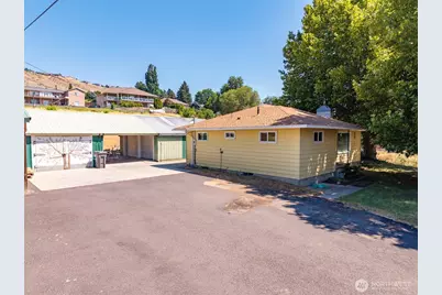 2731 Sunset Highway, East Wenatchee, WA 98802 - Photo 23