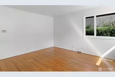 1521 Lake Avenue S, Renton, WA 98055 - Photo 5