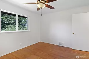 1521 Lake Ave S, Renton, WA 98055 - Photo 15