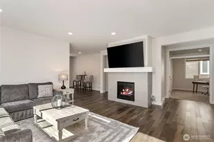 18518 146 St E, Bonney Lake, WA 98391 - Photo 5