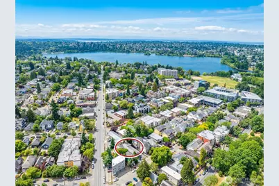 6515 5th Avenue NE, Seattle, WA 98115 - Photo 1