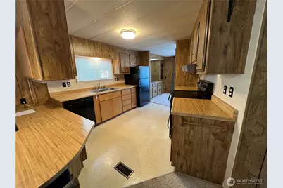 7508 47th Avenue NE #6, Marysville, WA 98270 - Photo 11