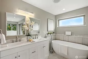 8221 S 121st St, Seattle, WA 98178 - Photo 17