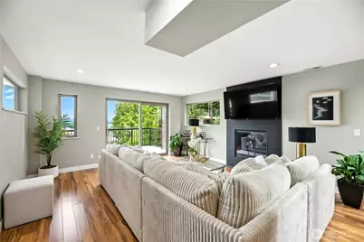 8221 S 121st Street, Seattle, WA 98178 - Photo 11