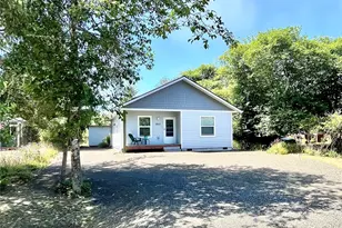 857 Vagabond Ave SW, Ocean Shores, WA 98569 - Photo 1