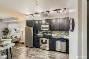 103 Bellevue Ave E, Seattle, WA 98102 - Photo 5