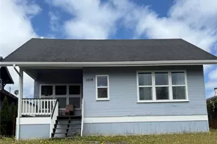 1019 Duryea St, Raymond, WA 98577 - Photo 1