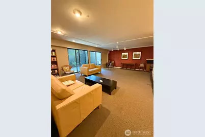 7600 SE 29th St #501, Mercer Island, WA 98040 - Photo 17