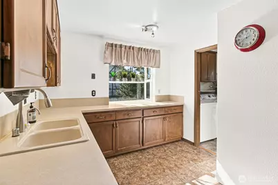 2520 Cascade Place W #2520, University Place, WA 98466 - Photo 13